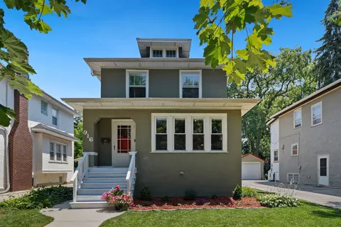 916 Belleforte Ave, Oak Park, IL 60302