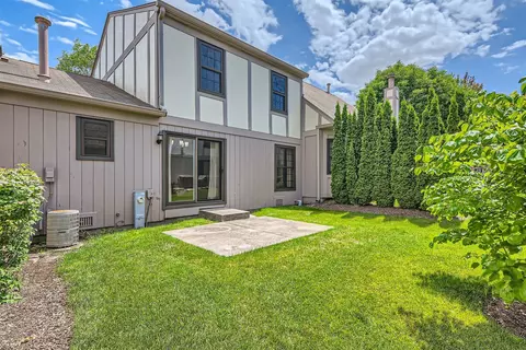 Exterior - 4548 Opal Dr, Hoffman Estates, IL 60192 photo 5 of 5