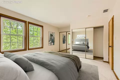Bedroom - 4548 Opal Dr, Hoffman Estates, IL 60192 photo 1 of 12