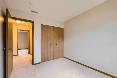 Bedroom - 4548 Opal Dr, Hoffman Estates, IL 60192 photo 12 of 12