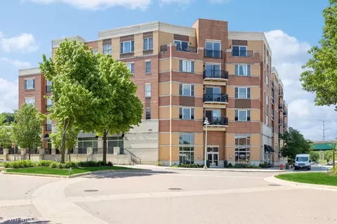 300 Village Cir #502, Willow Springs, IL 60480