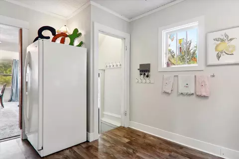 Entry Way - 511 S Florence Ave, Bloomington, IL 61701 photo 1 of 1