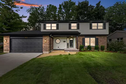2634 N Waterman Ave, Arlington Heights, IL 60004