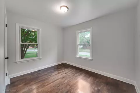 Bedroom - 256 E 141st Pl, Dolton, IL 60419 photo 2 of 4
