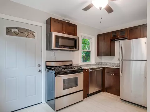Kitchen - 256 E 141st Pl, Dolton, IL 60419 photo 1 of 2