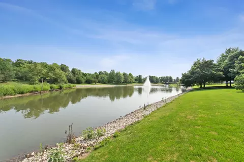 View/Area - 2364 Shiloh Dr, Aurora, IL 60503 photo 2 of 5