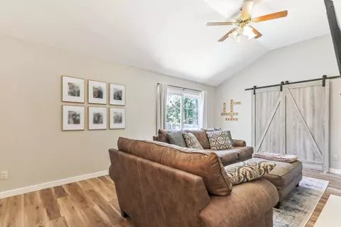 Living - 809 Erin Dr, Champaign, IL 61822 photo 2 of 2