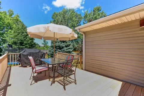 Exterior - 809 Erin Dr, Champaign, IL 61822 photo 5 of 9