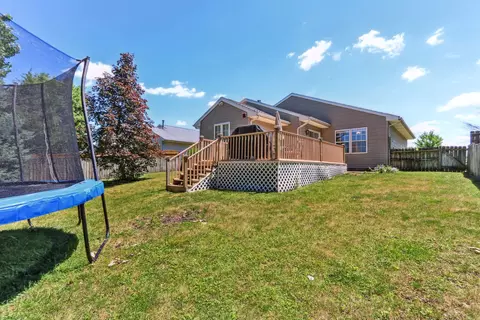 Exterior - 809 Erin Dr, Champaign, IL 61822 photo 8 of 9