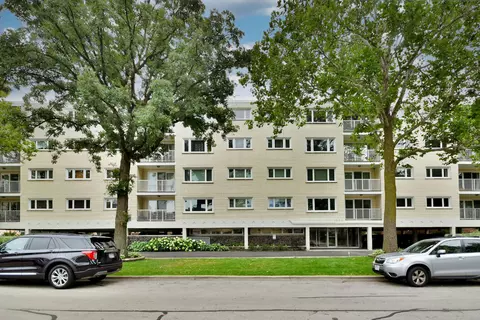 1535 Forest Ave #502, River Forest, IL 60305