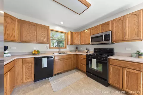106 E Apache Ave, Shabbona, IL 60550 photo 5