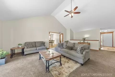 106 E Apache Ave, Shabbona, IL 60550 photo 2