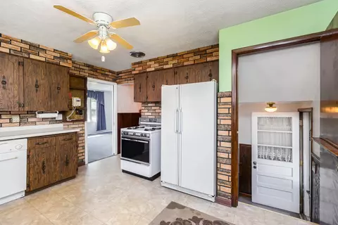 17637 Burnham Ave, Lansing, IL 60438 photo 9