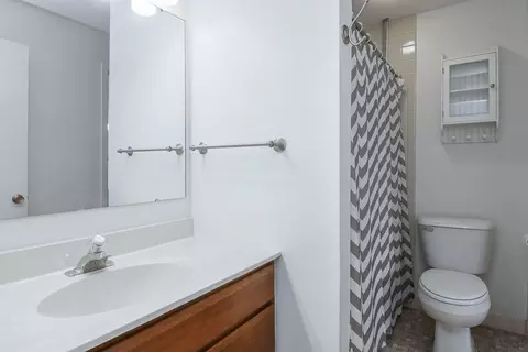 1782 Gloucester Ct #C, Wheaton, IL 60189 photo 12