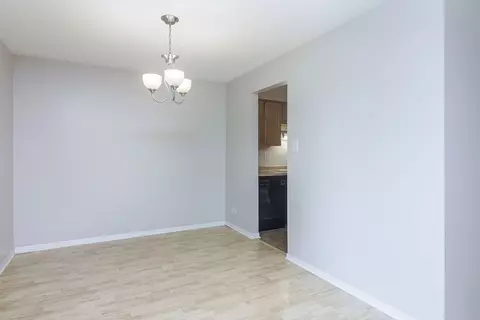 1782 Gloucester Ct #C, Wheaton, IL 60189 photo 6