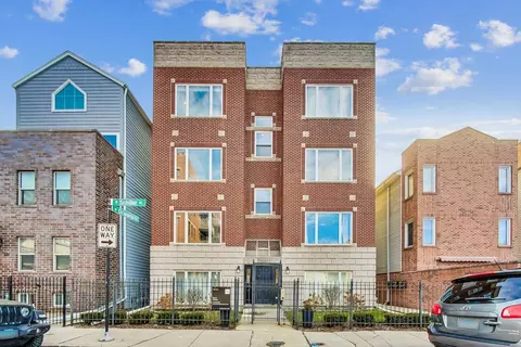 323 W Schiller St #3E, Chicago, IL 60610