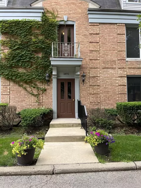 1491 Shermer Rd #202-B, Northbrook, IL 60062
