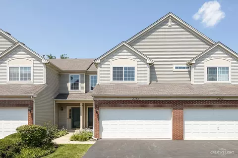 236 Nicole Dr #C, South Elgin, IL 60177