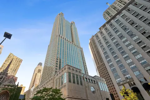 132 E Delaware Pl #5402, Chicago, IL 60611