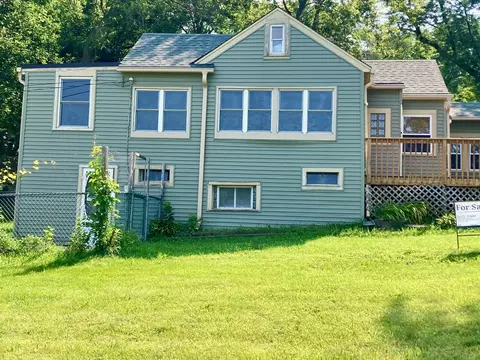 7720 Beach Rd, Wonder Lake, IL 60097