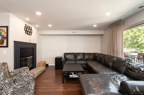 815 Pearson St #3, Des Plaines, IL 60016 photo 6