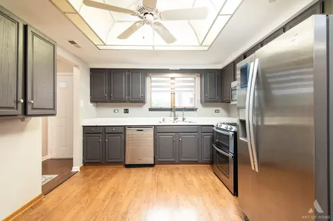 815 Pearson St #3, Des Plaines, IL 60016 photo 11