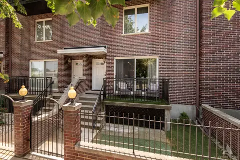 815 Pearson St #3, Des Plaines, IL 60016 photo 2
