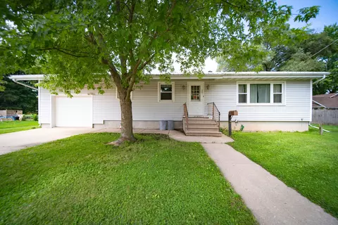 121 E Lincoln Hwy, Franklin Grove, IL 61031