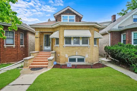 3005 N Luna Ave, Chicago, IL 60641