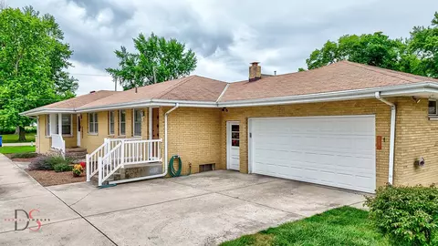 716 Arch St, Ottawa, IL 61350