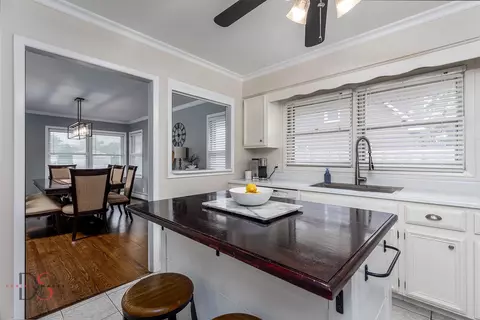 Kitchen - 716 Arch St, Ottawa, IL 61350 photo 3 of 3