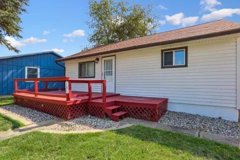 Exterior - 106 N Lincoln St, Philo, IL 61864 photo 1 of 8