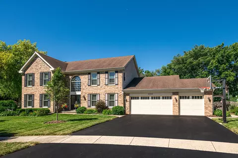 3206 Charlemagne Ln, Saint Charles, IL 60174