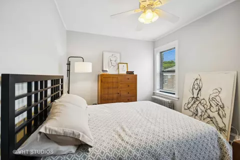 Bedroom - 146 Clyde Ave #3W, Evanston, IL 60202 photo 1 of 2