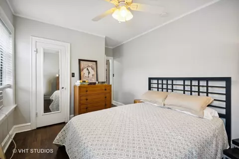 Bedroom - 146 Clyde Ave #3W, Evanston, IL 60202 photo 2 of 2