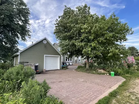 Exterior - 1306 E 3rd Rd, Lostant, IL 61334 photo 2 of 4
