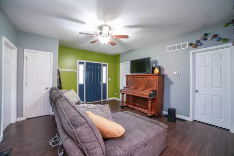 Entry Way - 138 W Vanmeter St, Kankakee, IL 60901 photo 1 of 1