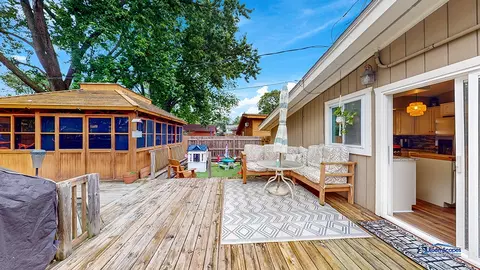 1506 W Pine St, Holiday Hills, IL 60051 photo 37