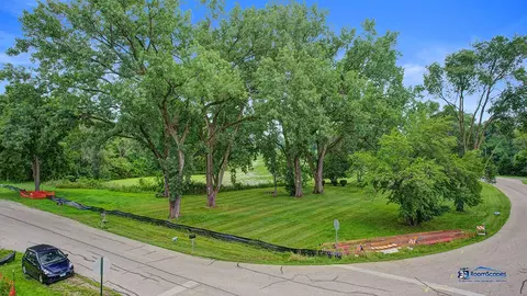 1506 W Pine St, Holiday Hills, IL 60051 photo 3
