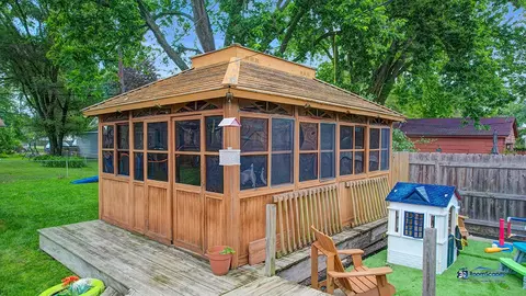 1506 W Pine St, Holiday Hills, IL 60051 photo 31