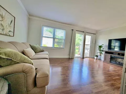 Living - 2454 Devonshire Ct, Aurora, IL 60502 photo 1 of 1