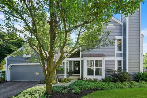 53 Whittington Crse, Saint Charles, IL 60174