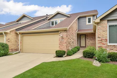 429 W Evergreen St, Wheaton, IL 60187