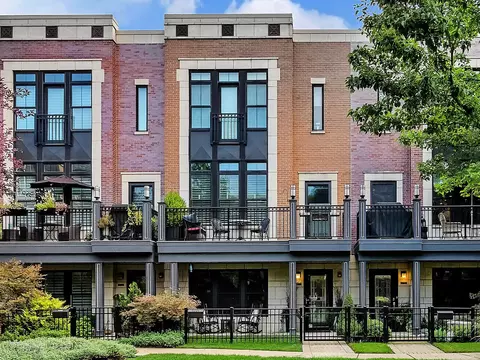 3007 W Newport Ave, Chicago, IL 60618
