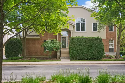 501 S Commons Ct #501, Deerfield, IL 60015