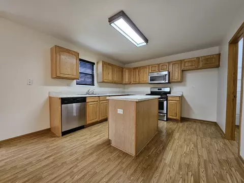 5505 Riviera Blvd, Plainfield, IL 60586 photo 2