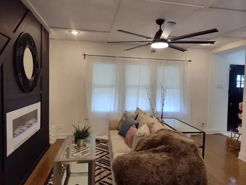 11025 S Wallace St, Chicago, IL 60628 photo 7