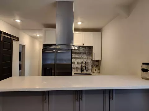11025 S Wallace St, Chicago, IL 60628 photo 16