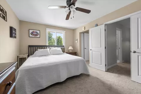 1015 Heathrow Ct, Wheaton, IL 60189 photo 14
