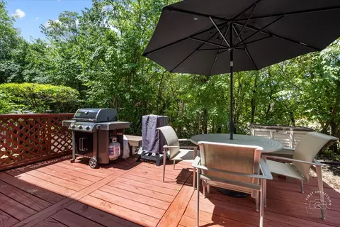 1015 Heathrow Ct, Wheaton, IL 60189 photo 18
